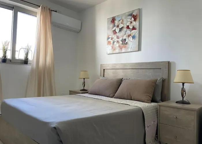 2Br Comfort Apartment Bugibba By Holi